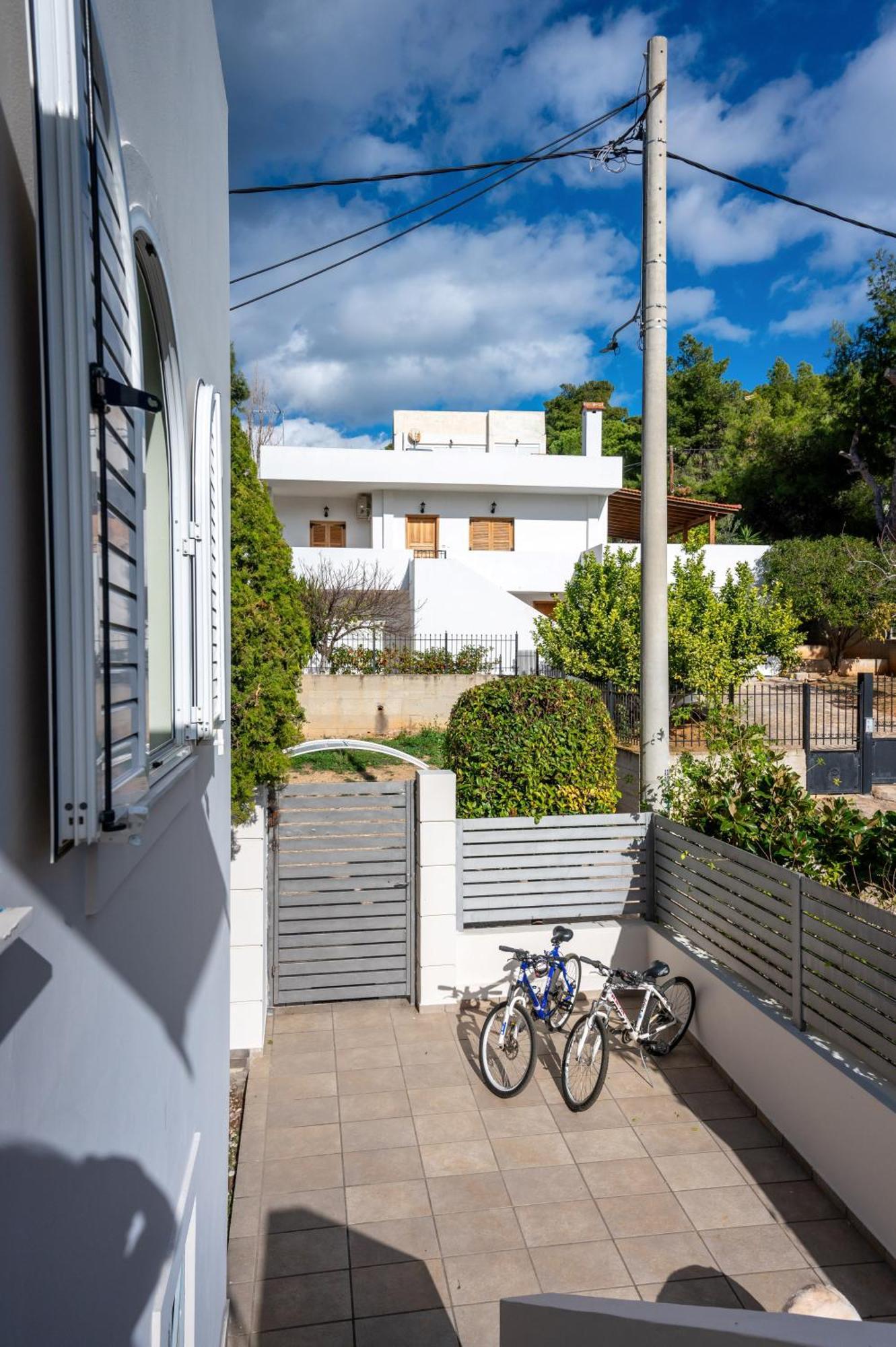 Hideaway Porto Rafti