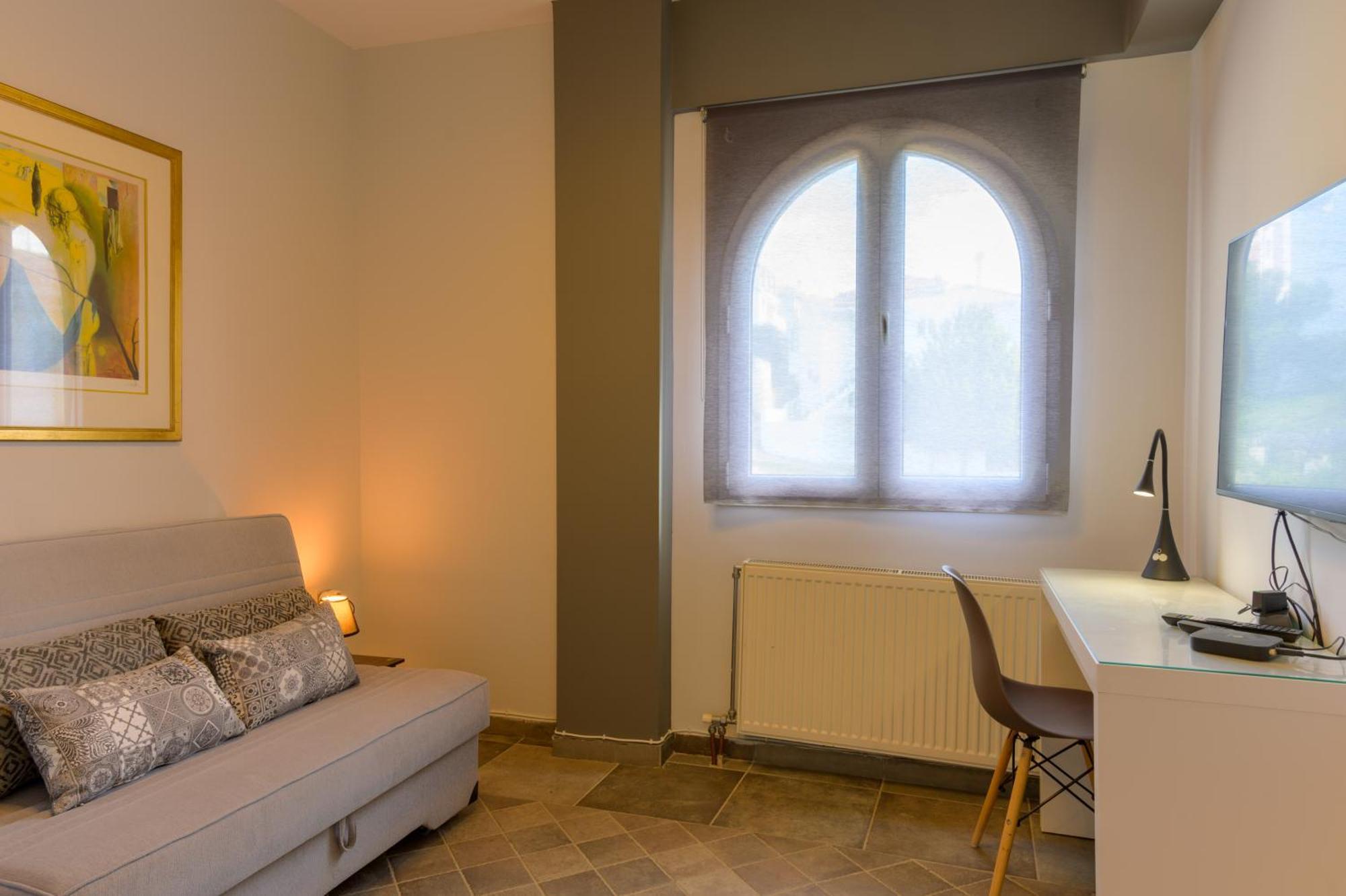 Hideaway Apartment *