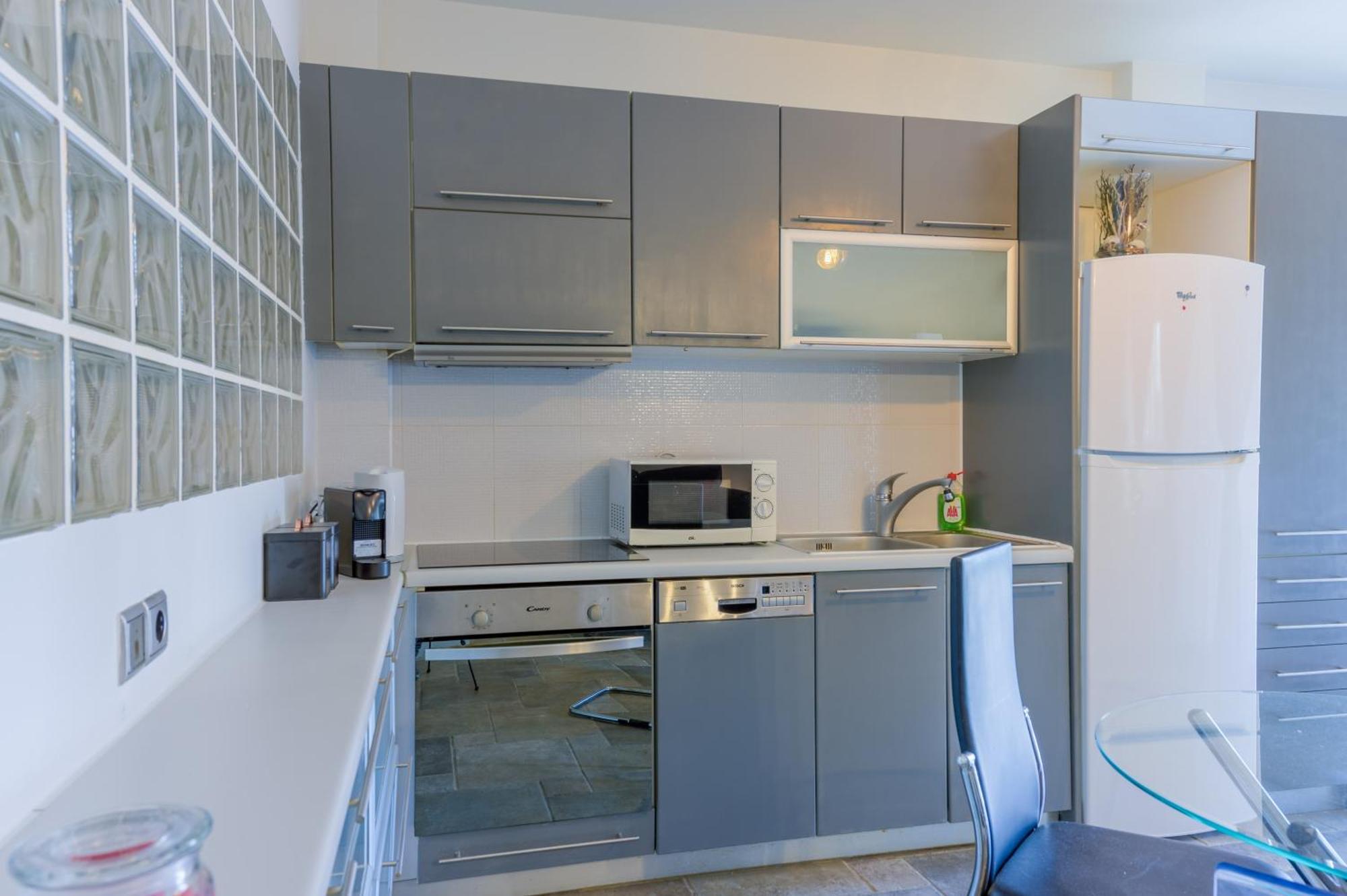 Apartment Hideaway